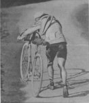 11. 1910 - Tour. 10ª etapa, Lapize en el  Aubisque.jpg