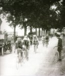 12. 1911 - Tour.jpg