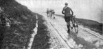 14.   1912 - Tour, 10ª etapa, líderes en el Aubisque.jpg