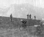 14.  1913 - Tour. 7ª etapa, Faber en el Portet d'Aspet.jpg