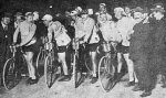 1914 - Tour. 1ª etapa, los Alcyon preparados para la salida +.jpg
