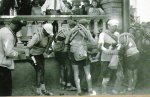 1920 - Tour. 10ª etapa, avituallamiento.jpg