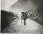 1922 - Tour. 11ª etapa, Eugène Christophe en el Galibier, vuelve a romper la bicicleta.jpg