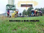 rezando a san enduro.jpg