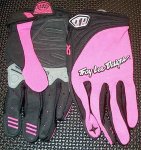 vegas2005_tldglove.jpg