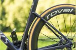 the-seat-tube-is-slightly-more-aerodynamic-and-wraps-further-round-the-rear-wheel.jpeg