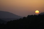 luna de amanecer [800x600].JPG